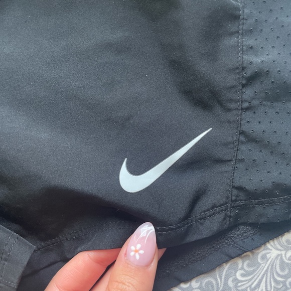 Nike shorts - Picture 2 of 4